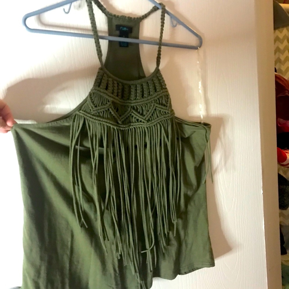 Cute fringe shirt